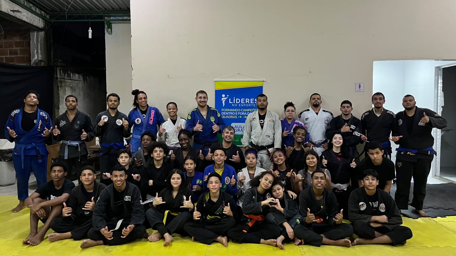 Treino de Jiu-Jitsu no tatame
